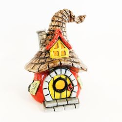 Paintin' Pottery - Gnome home