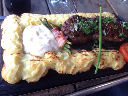 Restaurang ST. George The Grill Estd. 2004 First In Norrköping by null