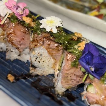 Wabi on Rose - Seared Toro with truffle - Sushi Bars Near Me - Venice, California Wabi on Rose - Seared Toro with truffle - Sushi Bars Near Me - Venice, California