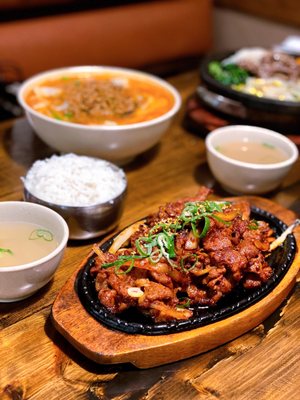 MDK Noodles (Myung Dong Kyoja) by null