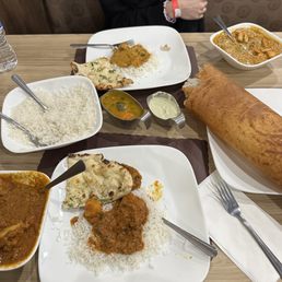 Chicken vindaloo, chicken tikka masala and Plain Dosa Chicken vindaloo, chicken tikka masala and Plain Dosa