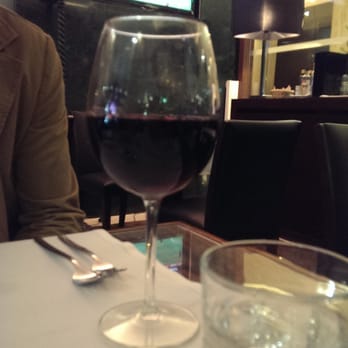 Duk - red wine - Pizza Near Me - Lisbon, 11