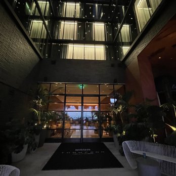 Bar Lis - Lounges Near Me - Los Angeles, California
