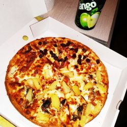 Pizza Direct - 9" Half Hawaii and half Pepperoni pizza, including a drink in a lunch deal!