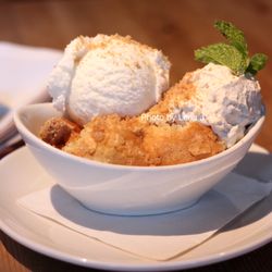 Breckenridge Brewery - Peach Cobbler ($8) + Vanilla Ice Cream ($1.50)