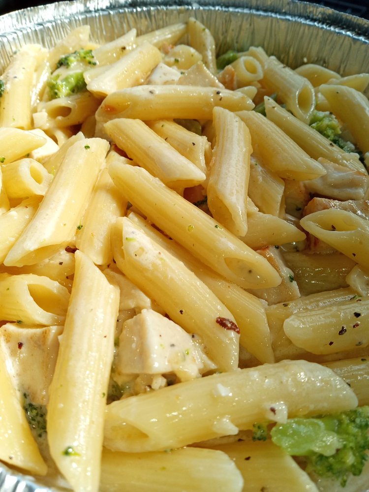 Italy's Pizza & Pasta Company, Commerce Roadtrippers