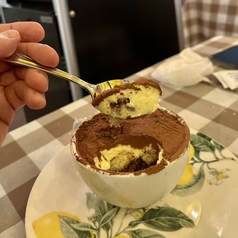 Limoncello - Tiramisu - Italian Near Me - Miami Beach, Florida
