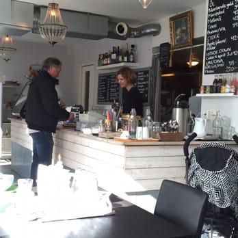 Himmelska Hundar - Mycket att välja mellan! - Cafes Near Me - Stockholm, Alberta Himmelska Hundar - Mycket att välja mellan! - Cafes Near Me - Stockholm, Alberta