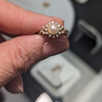 Chebli Jewelers - Jewelry Near Me - Holt, Michigan Chebli Jewelers - Jewelry Near Me - Holt, Michigan