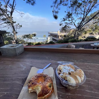 Pinpoint Cafe - Acai bowl with peanut butter and jalapeño cheese bagel with cream cheese - Coffee & Tea Near Me - San Diego, California