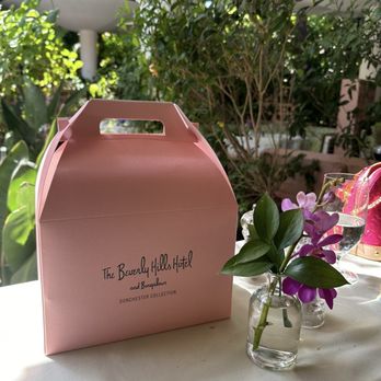 Polo Lounge - To go box, so cute - New American Near Me - Beverly Hills, California Polo Lounge - To go box, so cute - New American Near Me - Beverly Hills, California