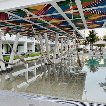 Garza Blanca Cancun - Pool hammock - Resorts Near Me - Cancún, ROO