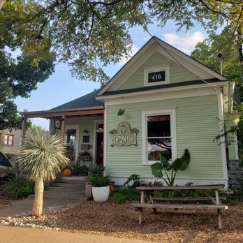 Oasis Plant Shop - Shop outside - Nurseries & Gardening Near Me - Dallas, Texas