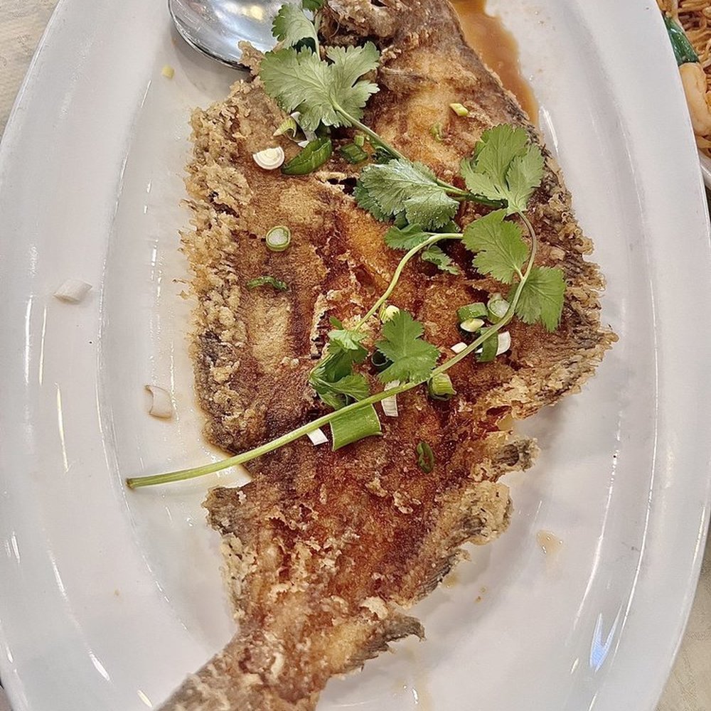 Cheung Hing - Milpitas - Deep fried flounder. A must have for me when dining at Chinese Restaurants. Paired with steamed white rice, chili sauce and soy sauce. YES! - Dim Sum Near Me - Milpitas, California