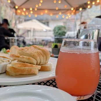 The Secret Garden Cafe - patio * raspberry mimosa // The Secret Garden Cafe - Cafes Near Me - Occoquan, Virginia The Secret Garden Cafe - patio * raspberry mimosa // The Secret Garden Cafe - Cafes Near Me - Occoquan, Virginia