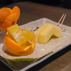 Ken Ken Sushi Asian Cuisine - Apple & orange
