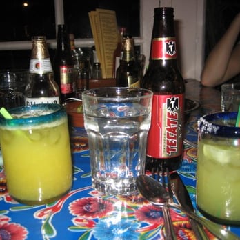 El Moose - Cervezas y margarita de pina - Mexican Near Me - Seattle, Washington El Moose - Cervezas y margarita de pina - Mexican Near Me - Seattle, Washington