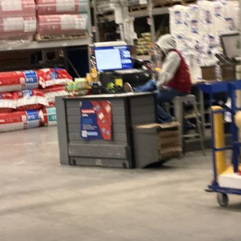 Lowe's Home Improvement - This is what I call customer service you ask for help with a loader and they just keep on texting on the phone - Home Decor Near Me - Pico Rivera, California Lowe's Home Improvement - This is what I call customer service you ask for help with a loader and they just keep on texting on the phone - Home Decor Near Me - Pico Rivera, California