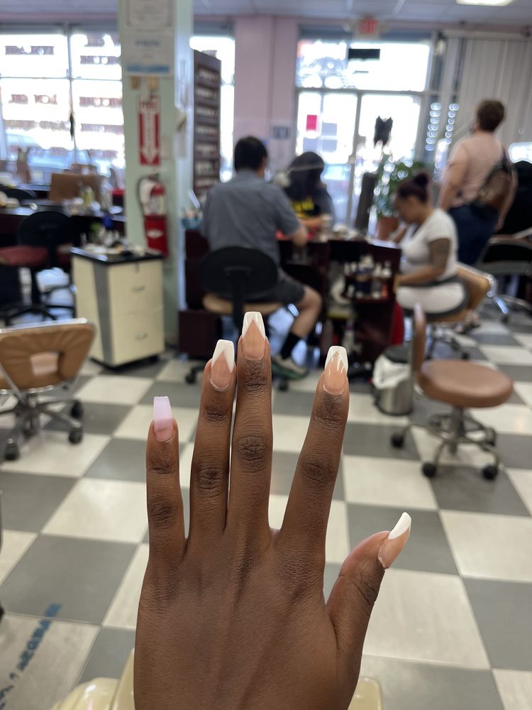 NAILS 21 Updated September 2024 13 Photos & 27 Reviews 1421