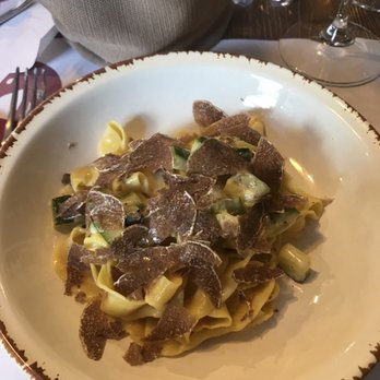 L’Etrusco - Tagliatelle con tartufo, zucchine e zafferano - Tuscan Near Me - Grosseto, GR