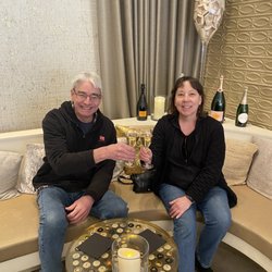 Sonoma Food & Wine Tours - Champagne toast.