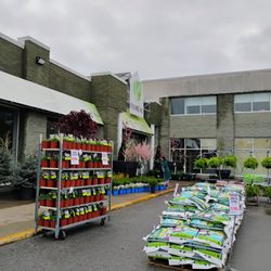 Centre de Jardin Floreal - Front of the store