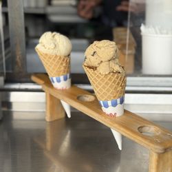 Taos Cow - How they serve them up