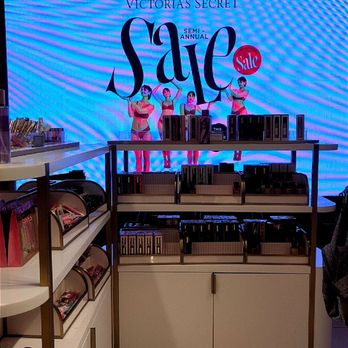 Victoria's Secret - Lingerie Near Me - Northridge, California Victoria's Secret - Lingerie Near Me - Northridge, California