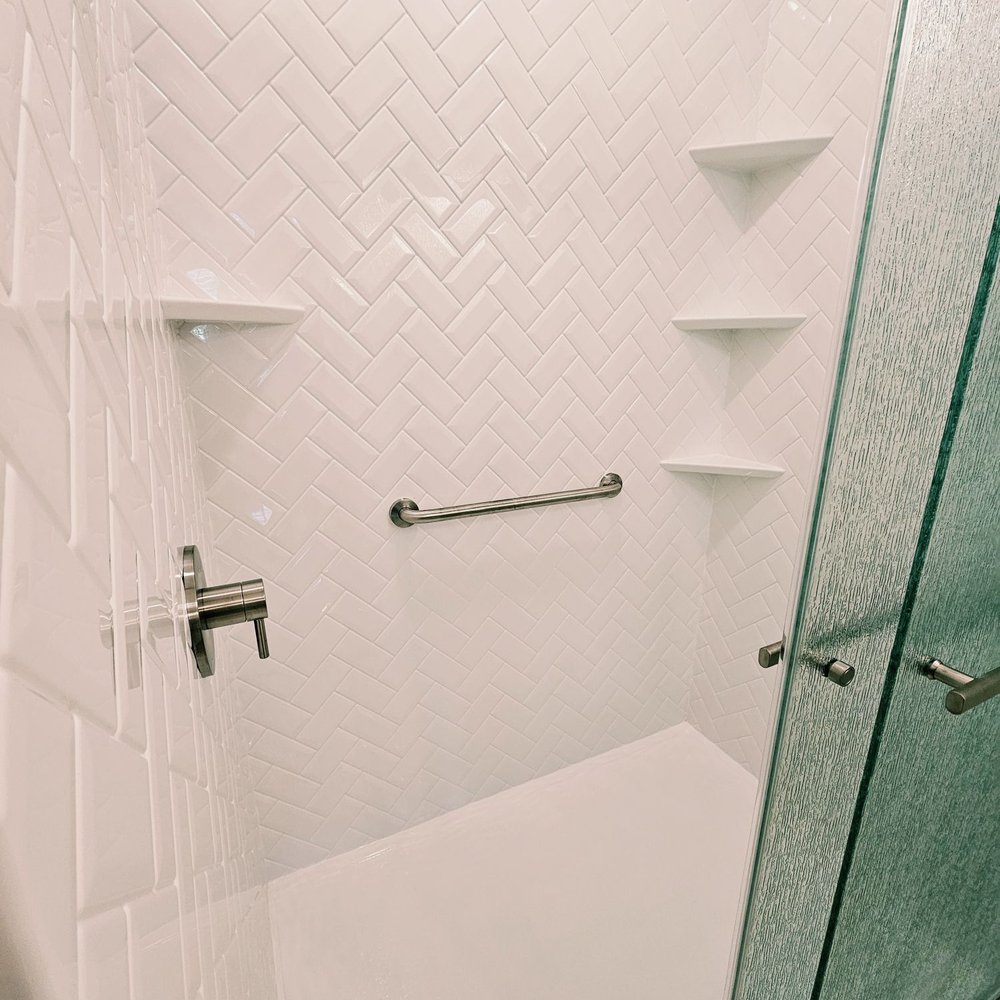 MODE Renovation - Interior of new walk in shower - General Contractors Near Me - Corona, California MODE Renovation - Interior of new walk in shower - General Contractors Near Me - Corona, California