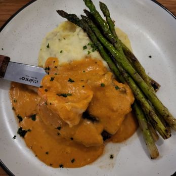 Campfire Tavern & Table - Surf and Turf - Burgers Near Me - Rehoboth, Massachusetts