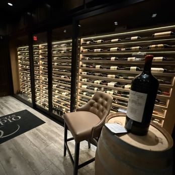 Old Oaks Steakhouse - Alcohol - Steakhouses Near Me - Thousand Oaks, California