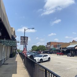 Kim & Jenny's Restaurant - The Street it's on