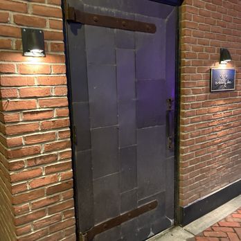 Evening Bar - Bars Near Me - Detroit, Michigan