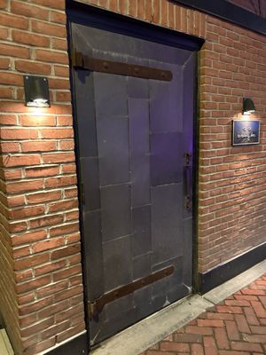 Evening Bar by null