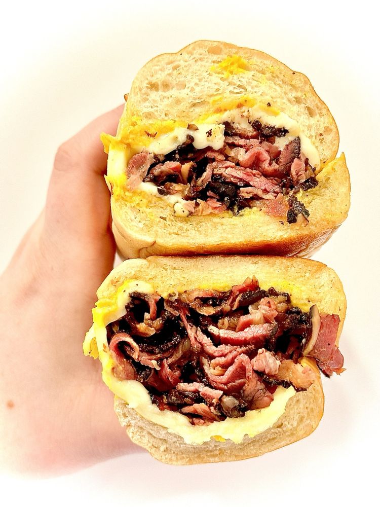 Roundhouse Deli