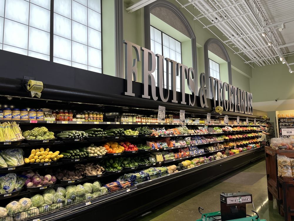 HARP’S FOOD STORES Updated August 2024 10 Photos 146 Thornton