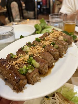 Anh Hong Saigon by null