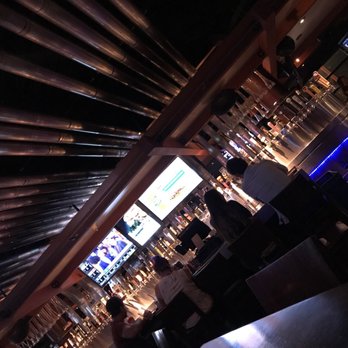 Yard House - New American Near Me - Costa Mesa, California