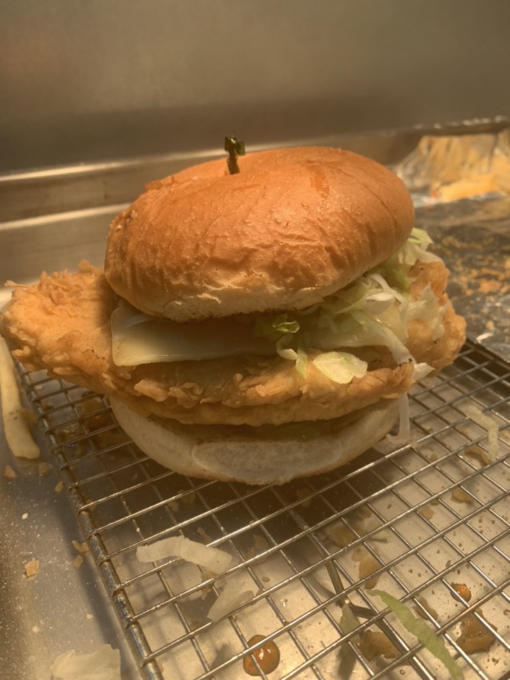 Slap Chicken Logo