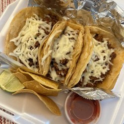 Un Poco Loco - Chorizo Tacos (no toppings - just how I like it)