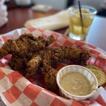 Old Pal Bar Texas Tavern - Steak tendies - American Near Me - Lockhart, Texas Old Pal Bar Texas Tavern - Steak tendies - American Near Me - Lockhart, Texas