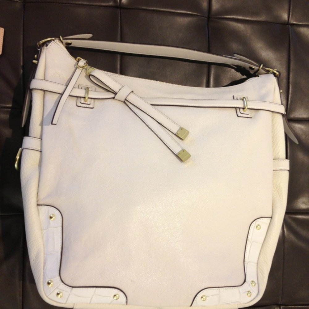 Coach Outlet - Love the understated details on this beauty - Leather Goods Near Me - San Ysidro, California
