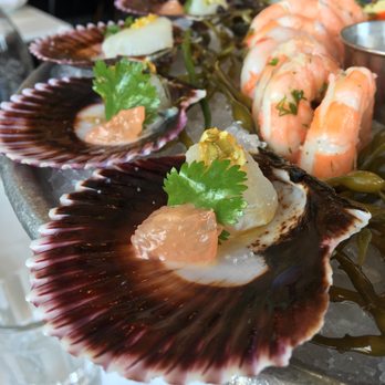 Fishing With Dynamite - Peruvian Scallops and Jumbo Shrimp from the Raw Bar - Seafood Near Me - Manhattan Beach, California