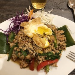 Kao Thai Cuisine - Pad Kapow (came with white rice)