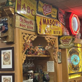 Buttercup Pantry Restaurant - Dining room wall decor - American Near Me - Placerville, California Buttercup Pantry Restaurant - Dining room wall decor - American Near Me - Placerville, California