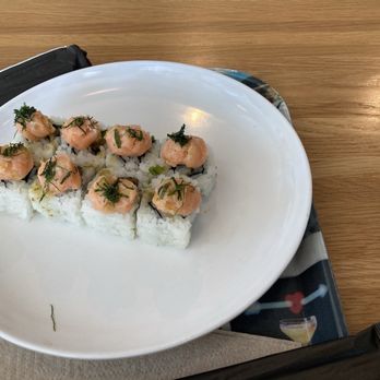 Love Makoto - Yuzu Salmon & Avocado roll - Japanese Near Me - Washington, DC, District of Columbia