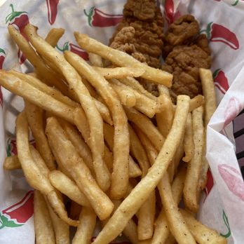 8 Mile Grill and Bar - Kids chicken tenders - American Near Me - Cañon City, Colorado 8 Mile Grill and Bar - Kids chicken tenders - American Near Me - Cañon City, Colorado