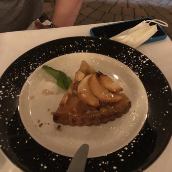 Villa Amalfi - Apple pie - Italian Near Me - Cliffside Park, New Jersey