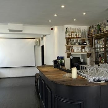 The Old Crown - 2nd Floor Function Room - Pubs Near Me - London, XGL The Old Crown - 2nd Floor Function Room - Pubs Near Me - London, XGL