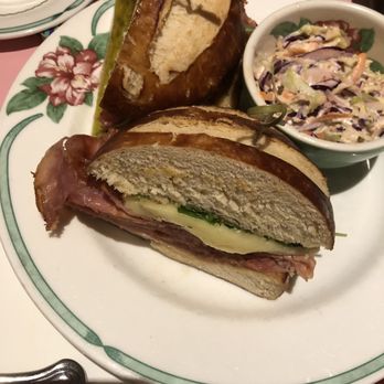Draper's - American Near Me - White Sulphur Springs, West Virginia
